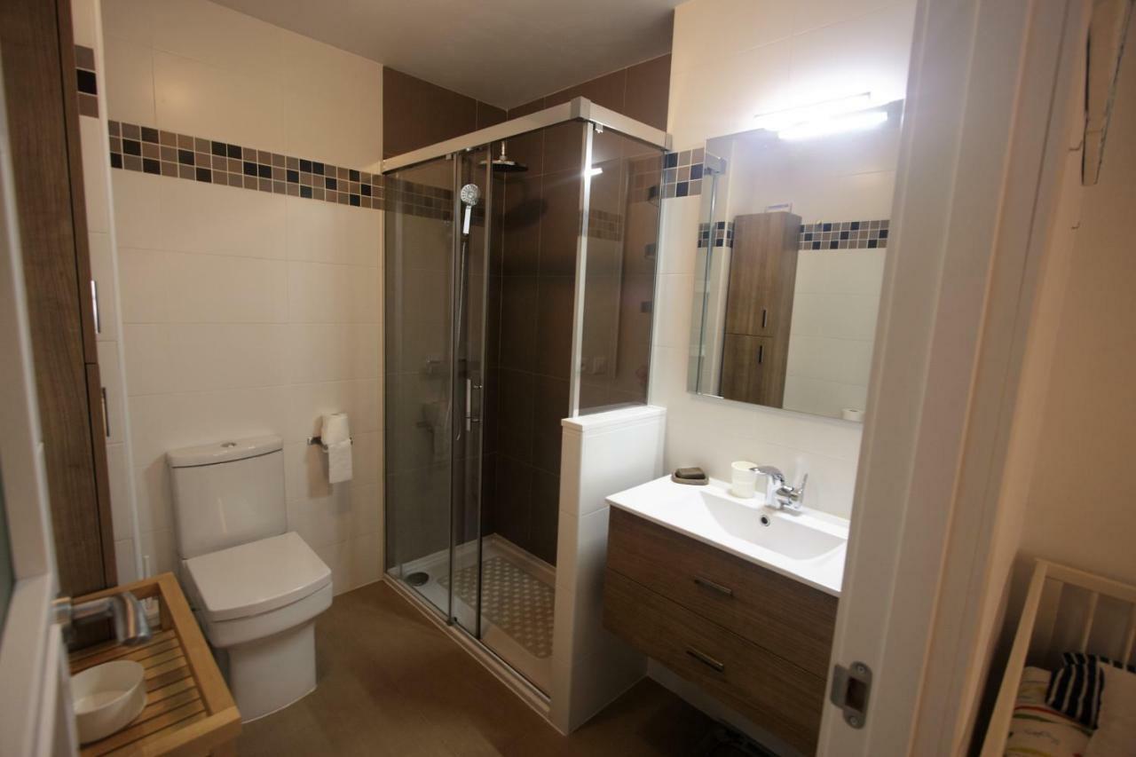 Bonito Apart. Con Parking Y Piscina Mairena del Aljarafe Exterior photo