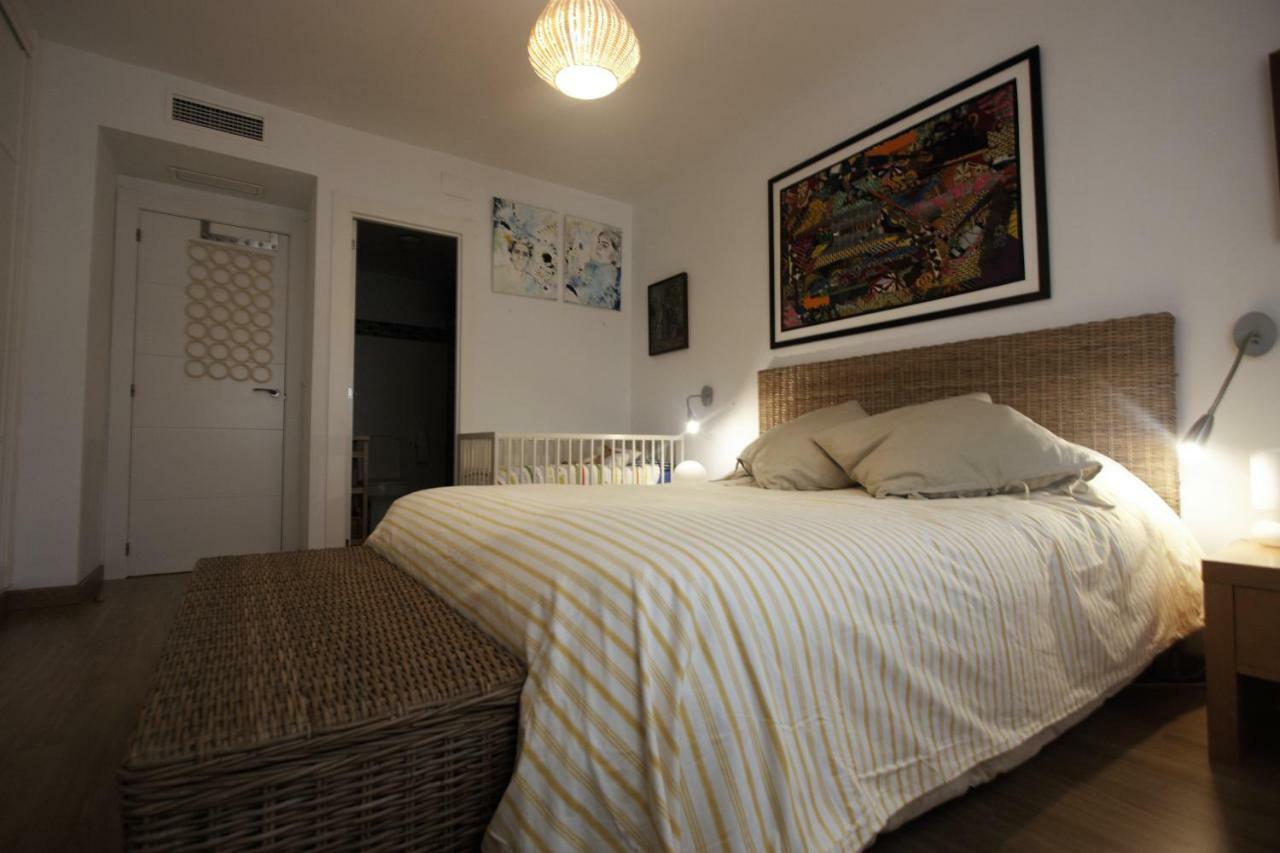Bonito Apart. Con Parking Y Piscina Mairena del Aljarafe Exterior photo