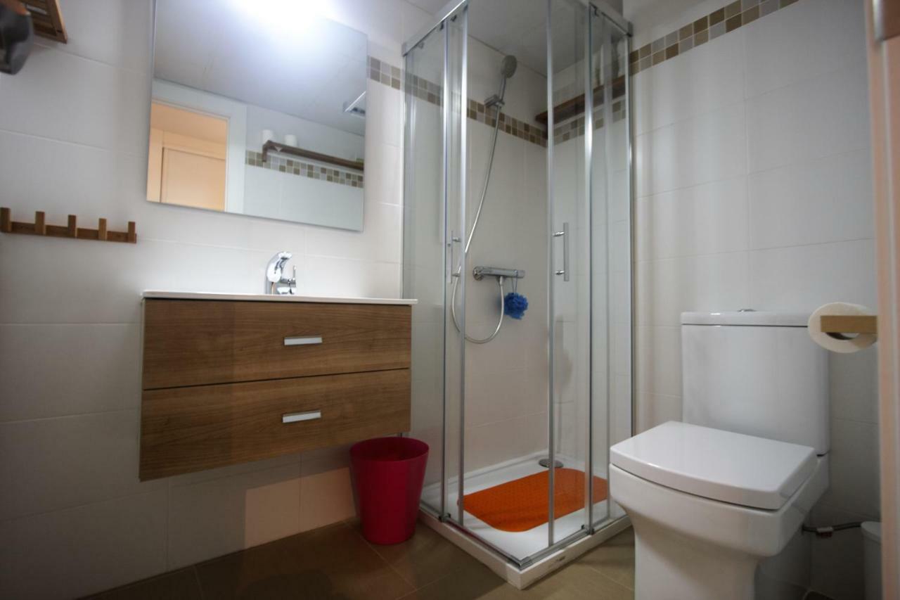 Bonito Apart. Con Parking Y Piscina Mairena del Aljarafe Exterior photo